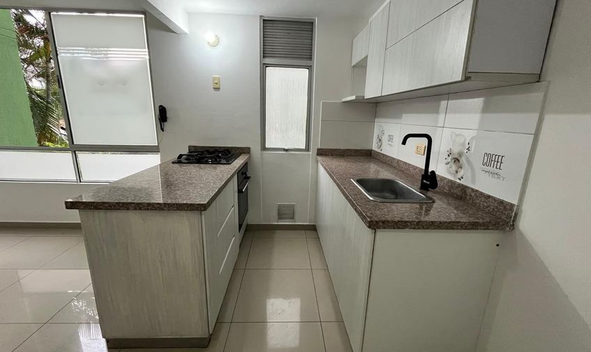 Apartamento,  Prados del Este, Código: 1517