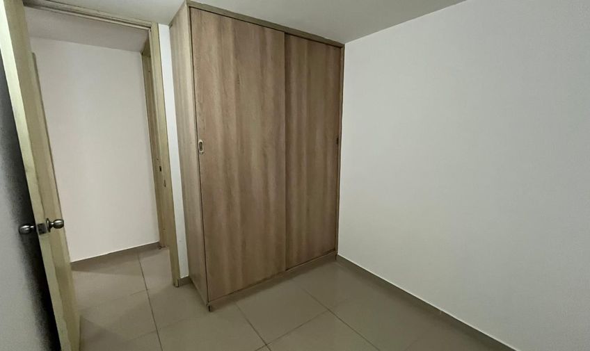 Apartamento,  Prados del Este, Código: 1517