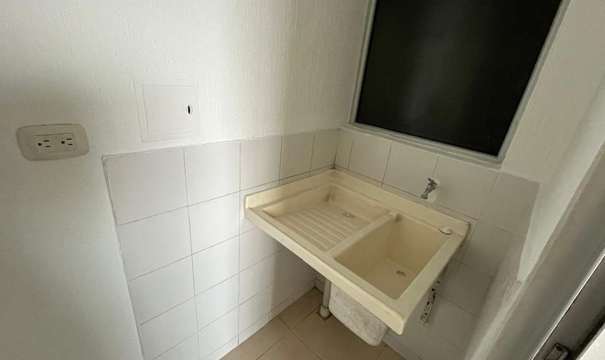 Apartamento, Sevilla, Código: 1136