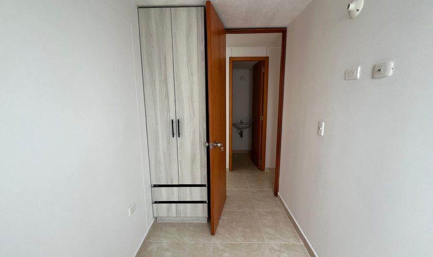 Apartamento, Prados del Este, Código: 1929