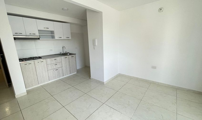 Apartamento, Prados del Este, Código: 1545