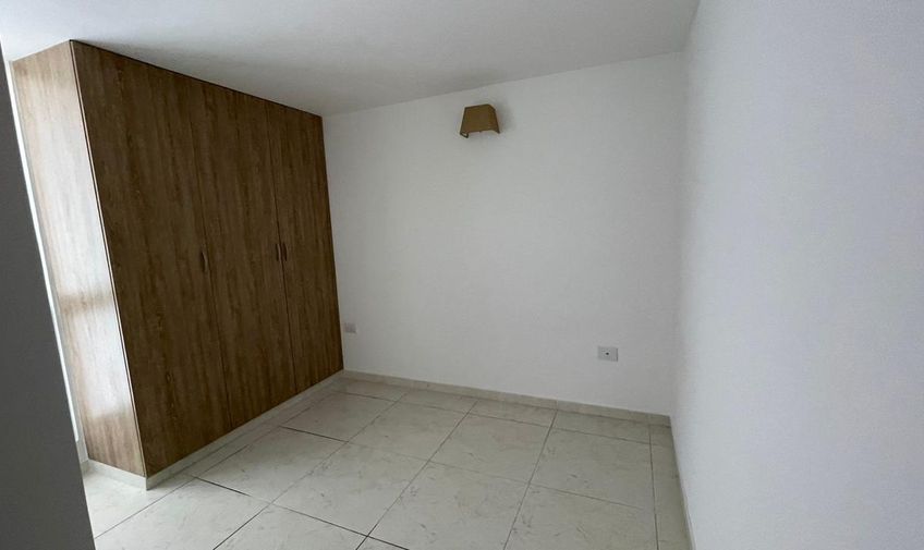 Apartamento, Prados del Este, Código: 1545