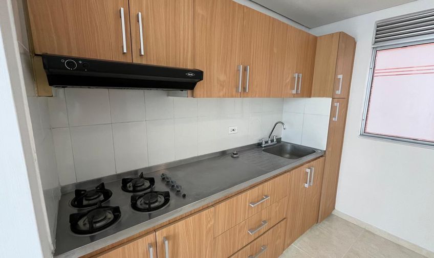 Apartamento, Prados del Este, Código: 1932