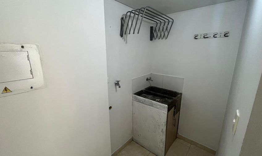 Apartamento, Prados del Este, Código: 1936