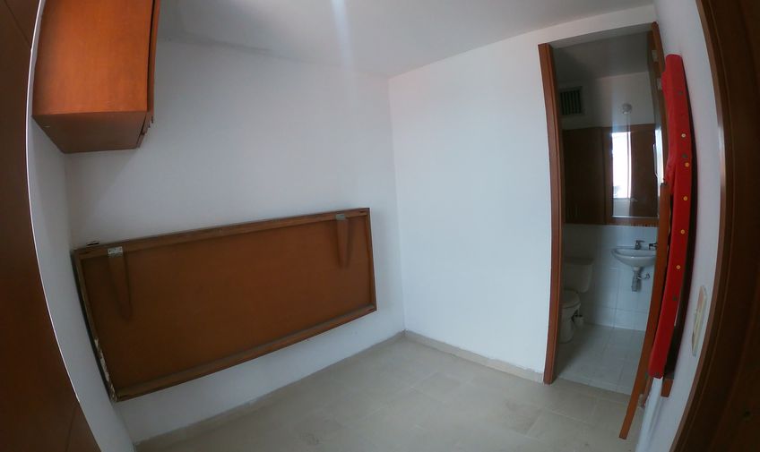 Apartamento, Caobos, Código: 1723