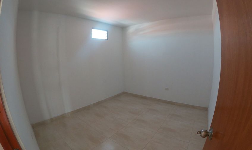 Apartamento, Los Patios, Código: 1755