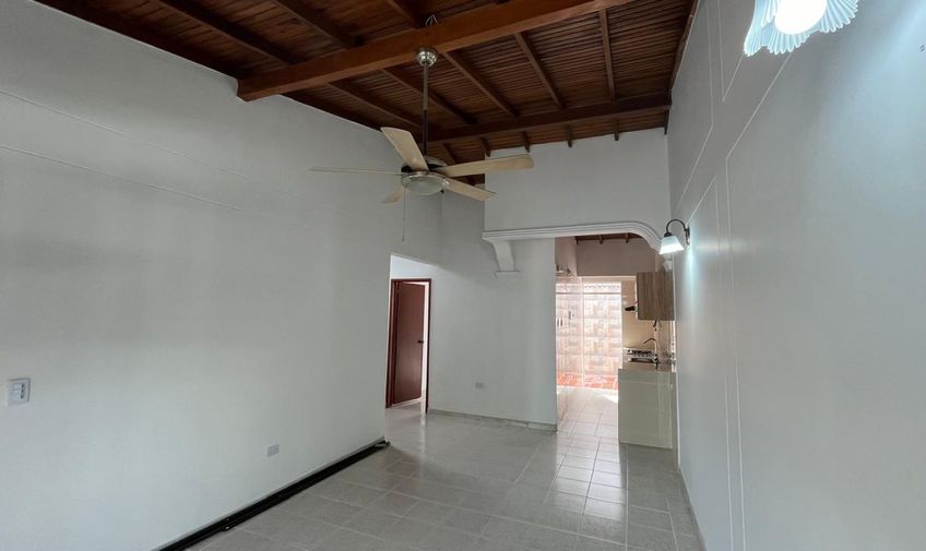 Casa Conjunto, Prados del Este, Código: 1710